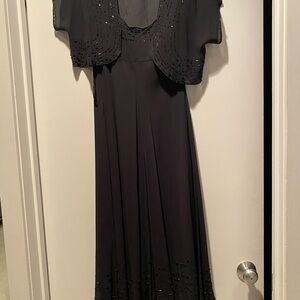 Light weight  shiffon sleeveseless dress with small jacket